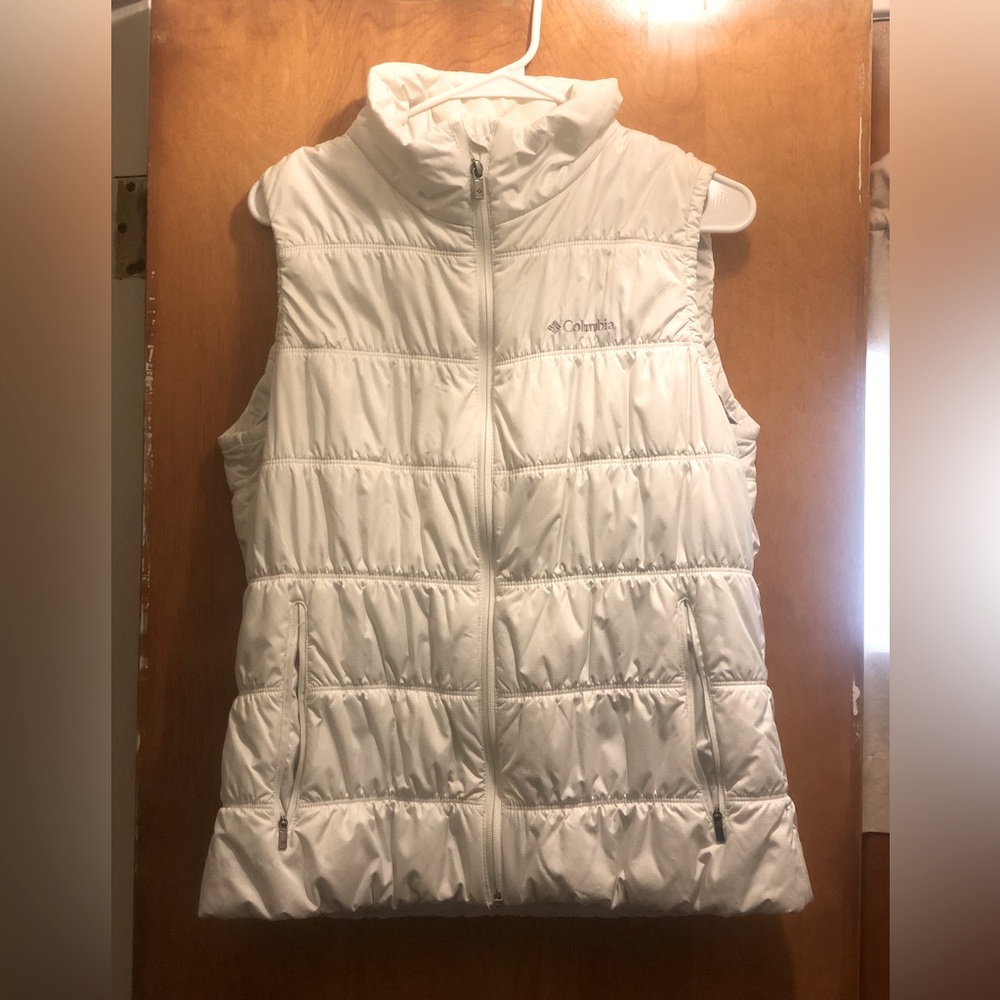Women’s Columbia vest
